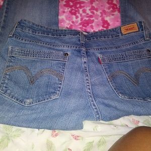 Levi Jeans 524